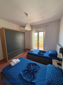 Elegant seaview escape - Image 1