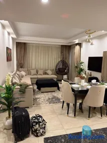 Oyster bey Beach Suites J1-04 - Image 2