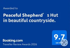 Peaceful Shepherd’s Hut in beautiful countryside. - Image 2