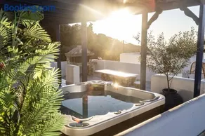 Giannis & Maria Sunset House - Image 1