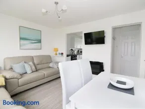 Sunbeach Chalets - Image 1