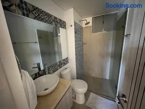 Apartamento con piscina y parqueadero a 7 min del centro - Image 4