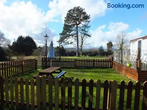 'The Cabin'. A cosy private & secure holiday home. - Image 3