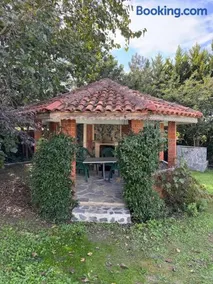 White House - Private Villa Garden - Image 1