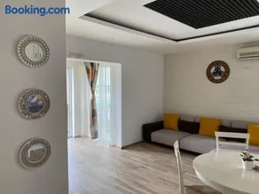 Sunny Deluxe Apartment Cosmopolis - Image 2