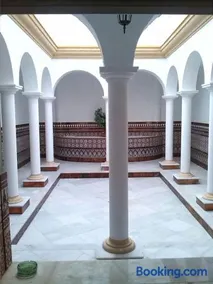 Apartamentos Lebrero - Image 1