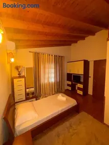 Gem Guest House - Image 4