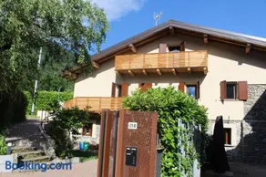 TAVANIs HOUSE - Image 3