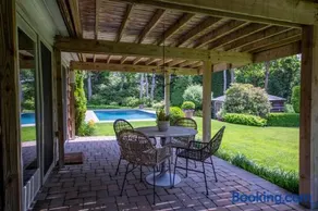 Edge of Woods Escape 4Bd 2Ba Saltwater Pool Close to Beach - Image 3