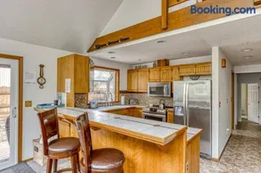 Expansive Wooded Home with a Brook Firepit Private Hot Tub and Shared Pool - Image 5