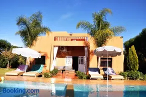 Jolie villa moderne avec piscine privée. - Image 2
