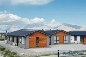 Bluebird Apartment - Image 2