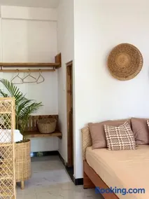 Coconut Palm beach restaurant and rooms - Image 1