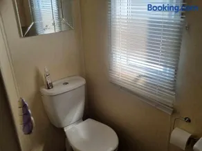 S265 3 bed caravan Golden Palm . Chapel St Leonards - Image 2