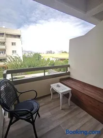 Lux studio apartment - Image 3