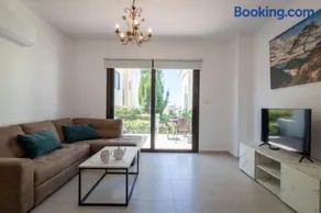 Townhouse Anita - Modern 2-BR Coastal Retreat near the Beach - Image 3