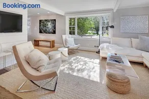 Modern Saltbox in Edgartown Village - Image 2