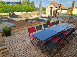 Gîte de charme 12 personnes près du Mans avec piscine chauffée - FR-1-410-381 - Image 4