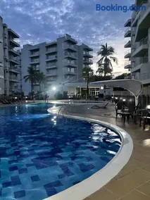 Apartamento Melgar piscinas,vistas y club house - Image 3