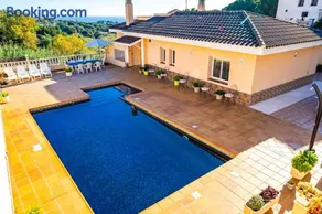 HomeHolidaysRentals Aube - Image 1