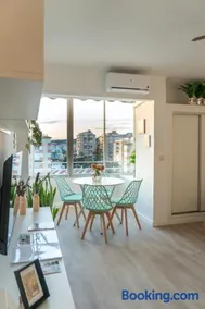 VISTAS AL MAR CANNES HOME RENt MALAGA - Image 3