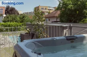 Dream Getaway Apartment with Jacuzzi and Pool - Image 3