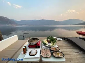 Velaloy Floating Resort - Image 1