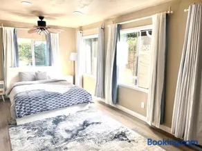 Cozy Room with Private bathroom & Entrance - Image 2