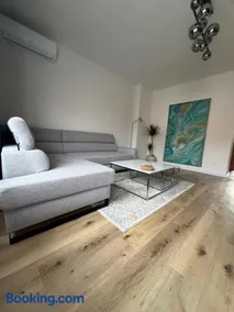 2 izbový moderný byt centrum - Image 1