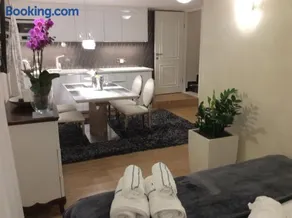 Apartament z prywatnym, krytym basenem - Image 5