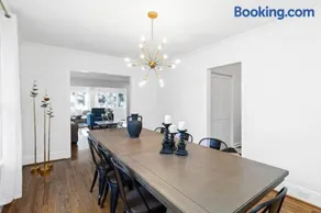 Elegant 4BR Oasis in Atlanta! - Image 5