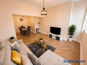 Superb Apartment In The Core Of Brighton - Image 3
