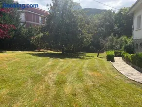 Casa con bosque en Cantabria - Image 2