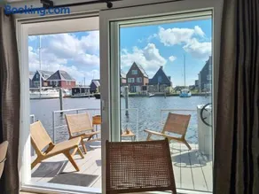 Exclusive houseboat experience - Image 3