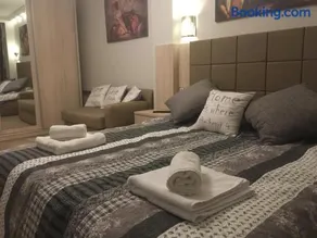 Artemis Luxury Apartment - Image 1