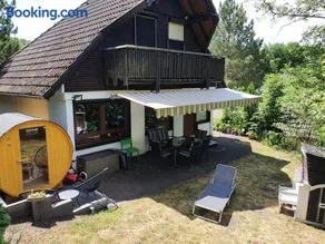 Familienfreundliches modernes Ferienhaus mit Faßsauna - Image 1
