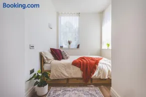 Holm Bloomsbury - Image 2