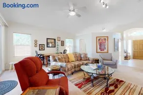 Home West Escape - Image 3
