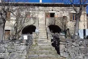 Maison de caractère au coeur de la corse rurale - Image 1