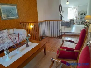 Maison en pierres rénovée avec patio à Ferrières-sur-Sichon - Image 3