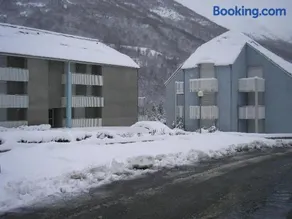 Studio cabine 4 pers, balcon sud, parking, prox centre Luz-St-Sauveur, proche ski et thermes - Image 2