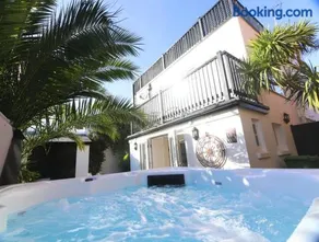 Arundel Castle River House, The Palms - Image 3