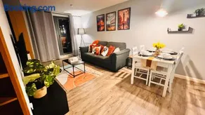 2BR City Centre Skyline Apt - Free secure parking - Image 3