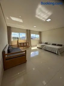 Cobertura Duplex 301 espaçoso e com vista para as montanhas - Image 1