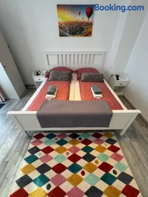 FeWo Elbo46 mit Balkon, Waschmaschine & Smart TV - Image 1