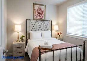 PF- Peaceful Queen's Room - Image 1
