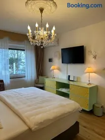 Golden Rooms Exklusiv - Image 4