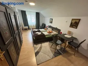 Steinadler Apartments Quiet Location Garden, Private Parking Pet Friendly - Image 2