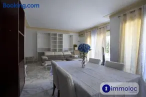 Spacious apartment with terrace in the Cimiez district - Image 1