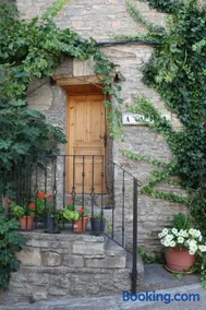 Las Bodegas De Claveria - Image 2